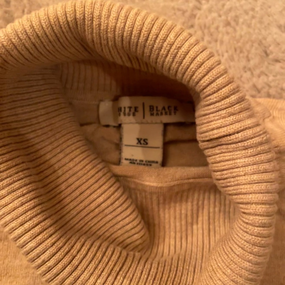 Turtle neck top - Picture 4 of 4